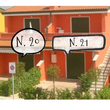 Iris 21 Abitazione In Posizione Strategica Immersa Nel Villaggio Dei Fiori Апартаменты *